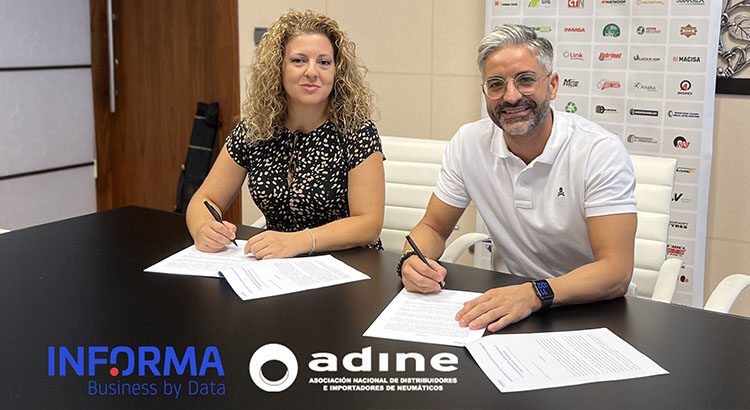 Foto: A la izquierda, Rosa María Sánchez, delegada de zona de INFORMA y a la derecha, Óscar Bas, secretario ejecutivo de ADINE.
